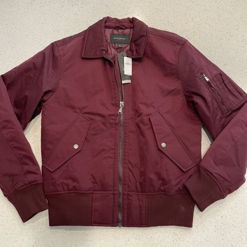 NWT Banana Republic Men's Size‎ Small Water Resistant Maroon Jacket